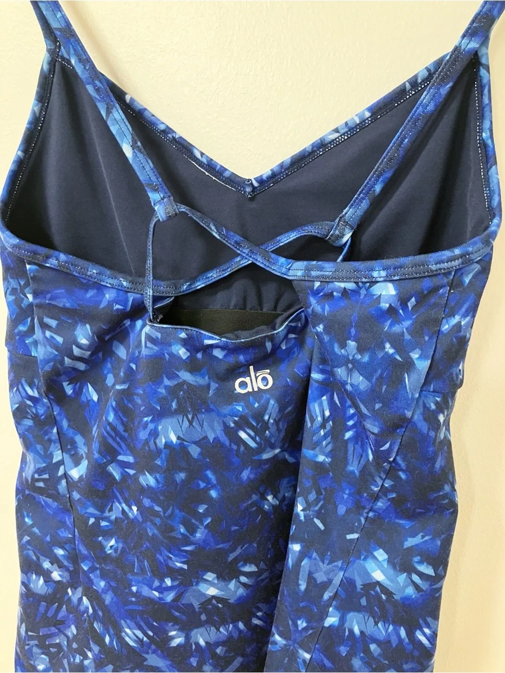 Alo Yoga | Blue Lure Kaleidoscope Tank Top M Athletic Gym Running Workout